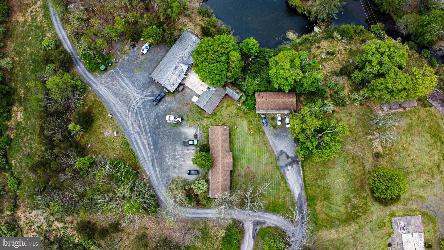 174 Sports Camp Rd Property Photo 4