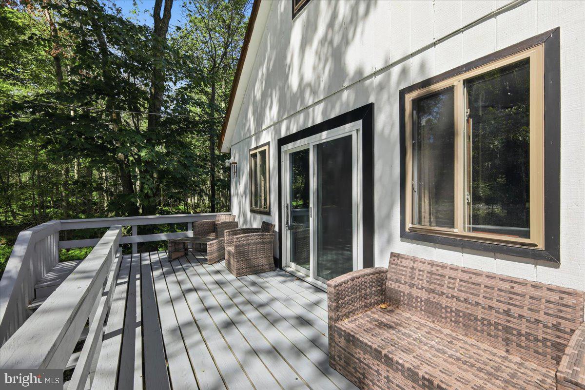 9781 Auburn Dr Property Photo 3