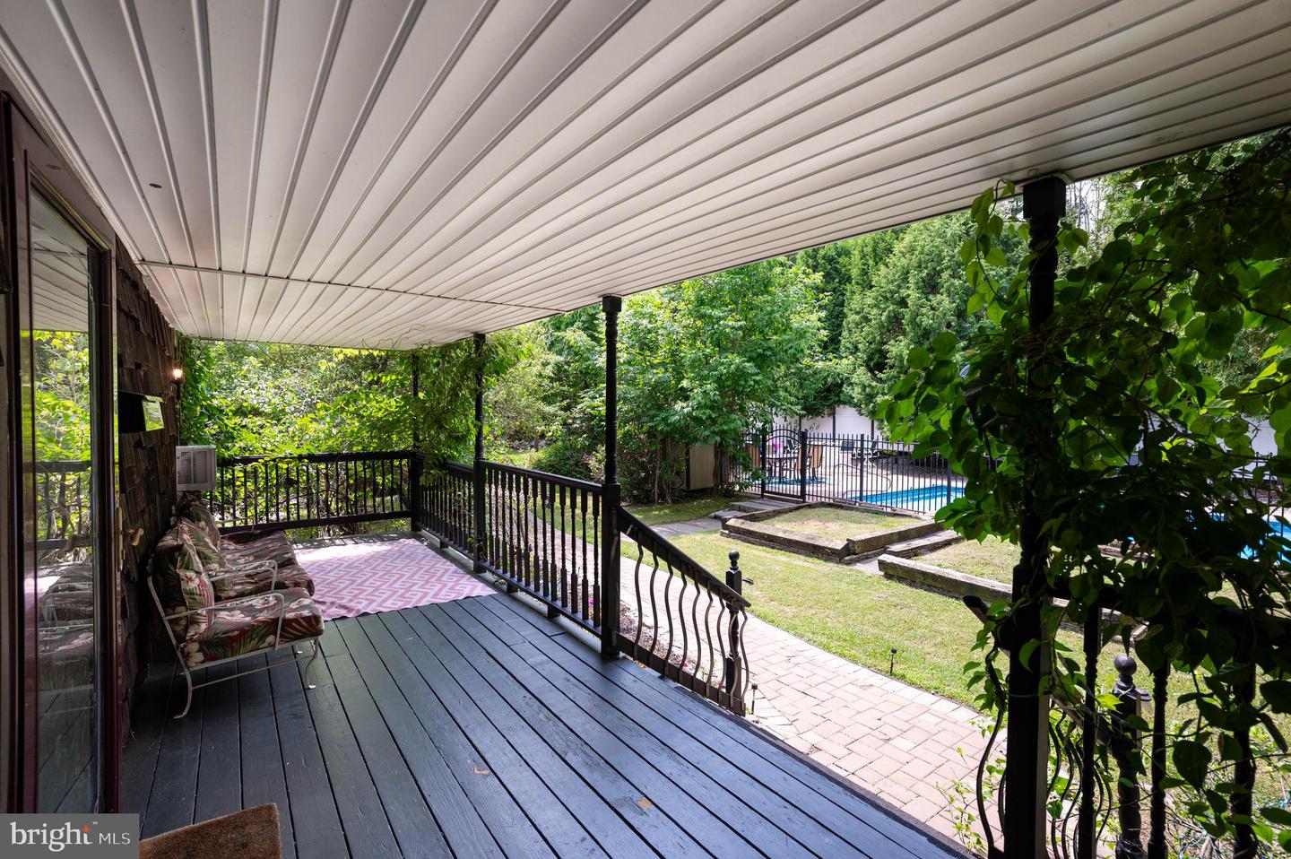 188 Olde Schoolhouse Rd Property Photo 2