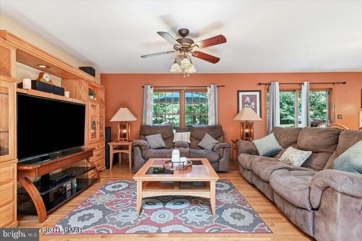 1220 Overlook Ct Property Photo 40