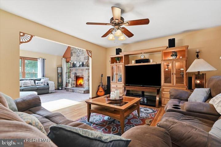 1220 Overlook Ct Property Photo 43