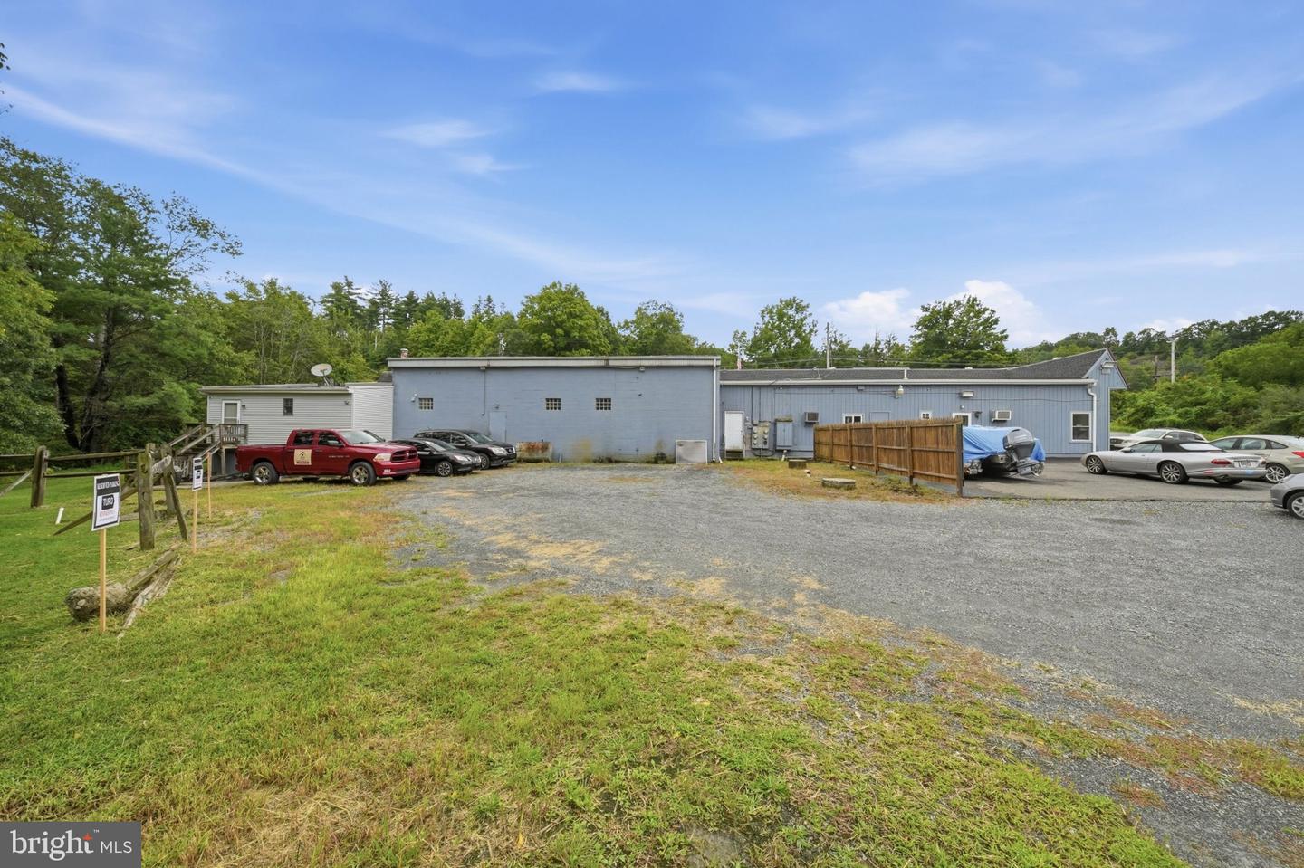 106 Camellia Rd Property Photo 18