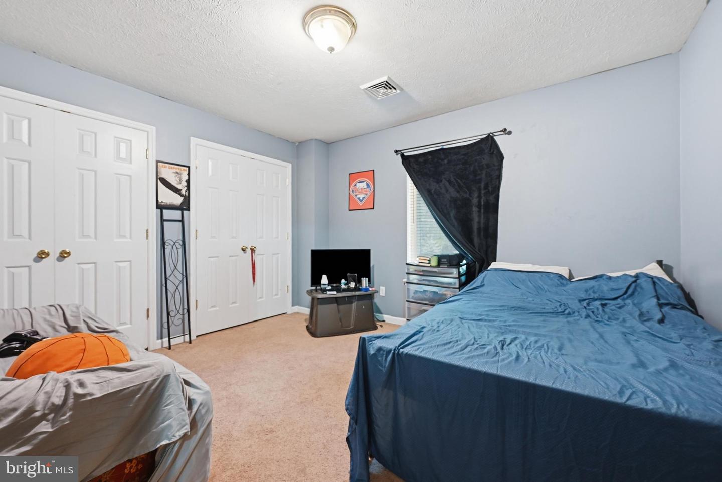 110 Aaron Dr Property Photo 19