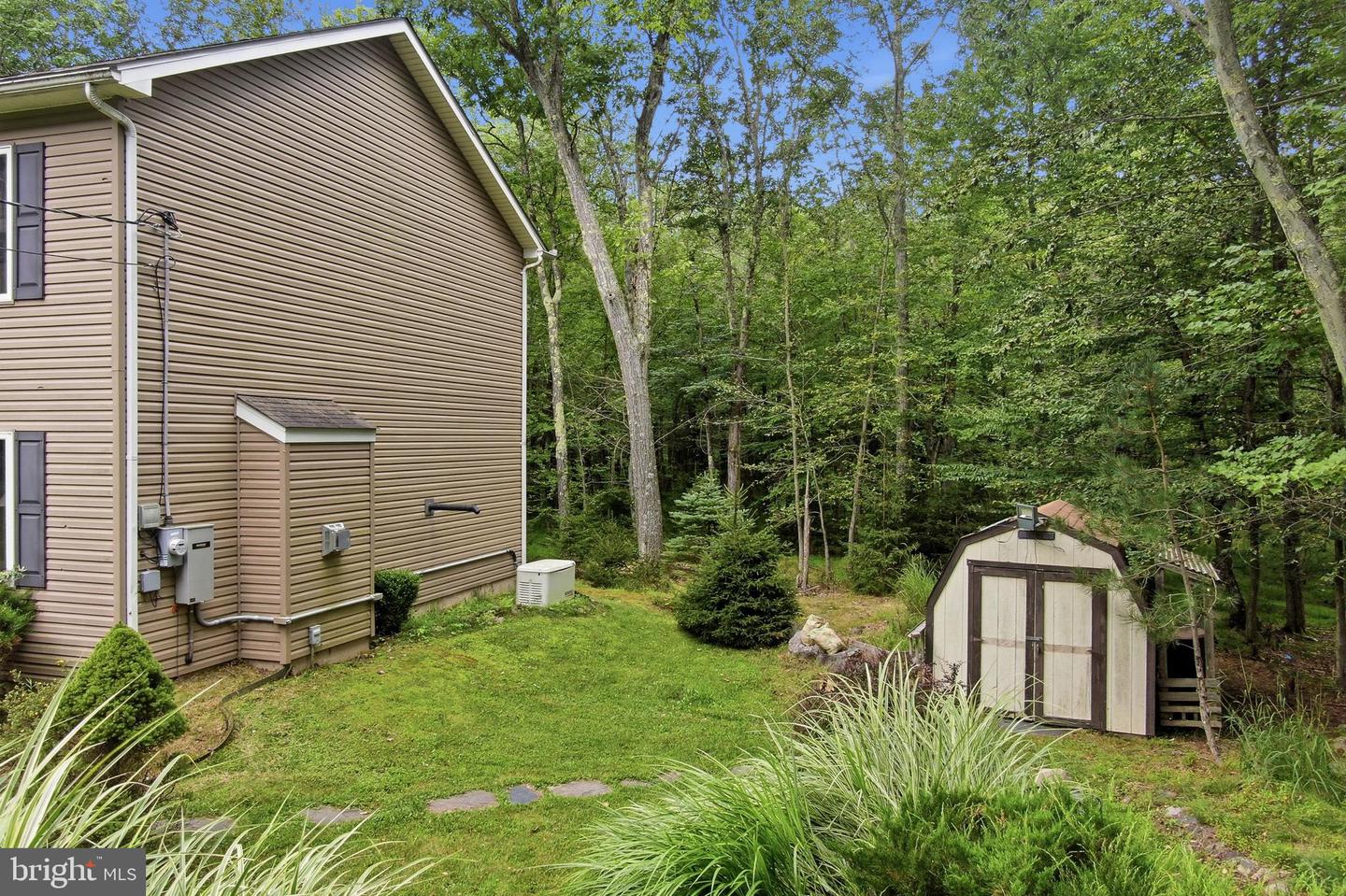 110 Aaron Dr Property Photo 35