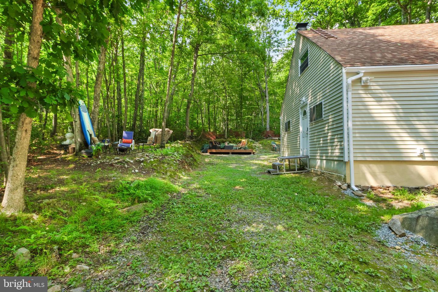 9387 Sherwood Dr Property Photo 3