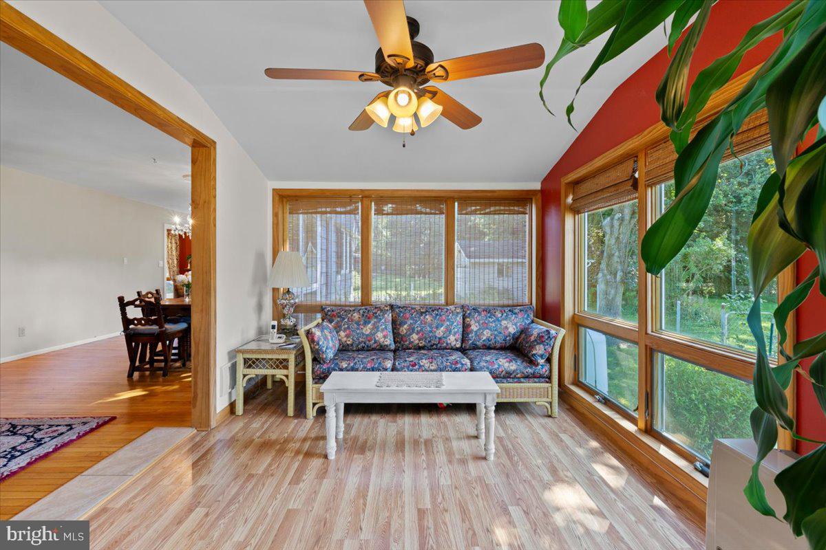 200 Huston Ave Property Photo 15
