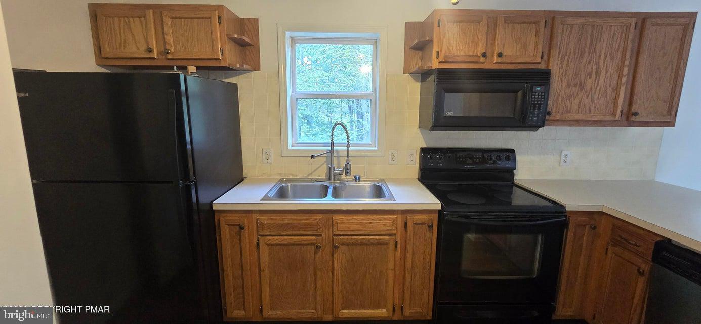 889 Country Place Dr Property Photo 14