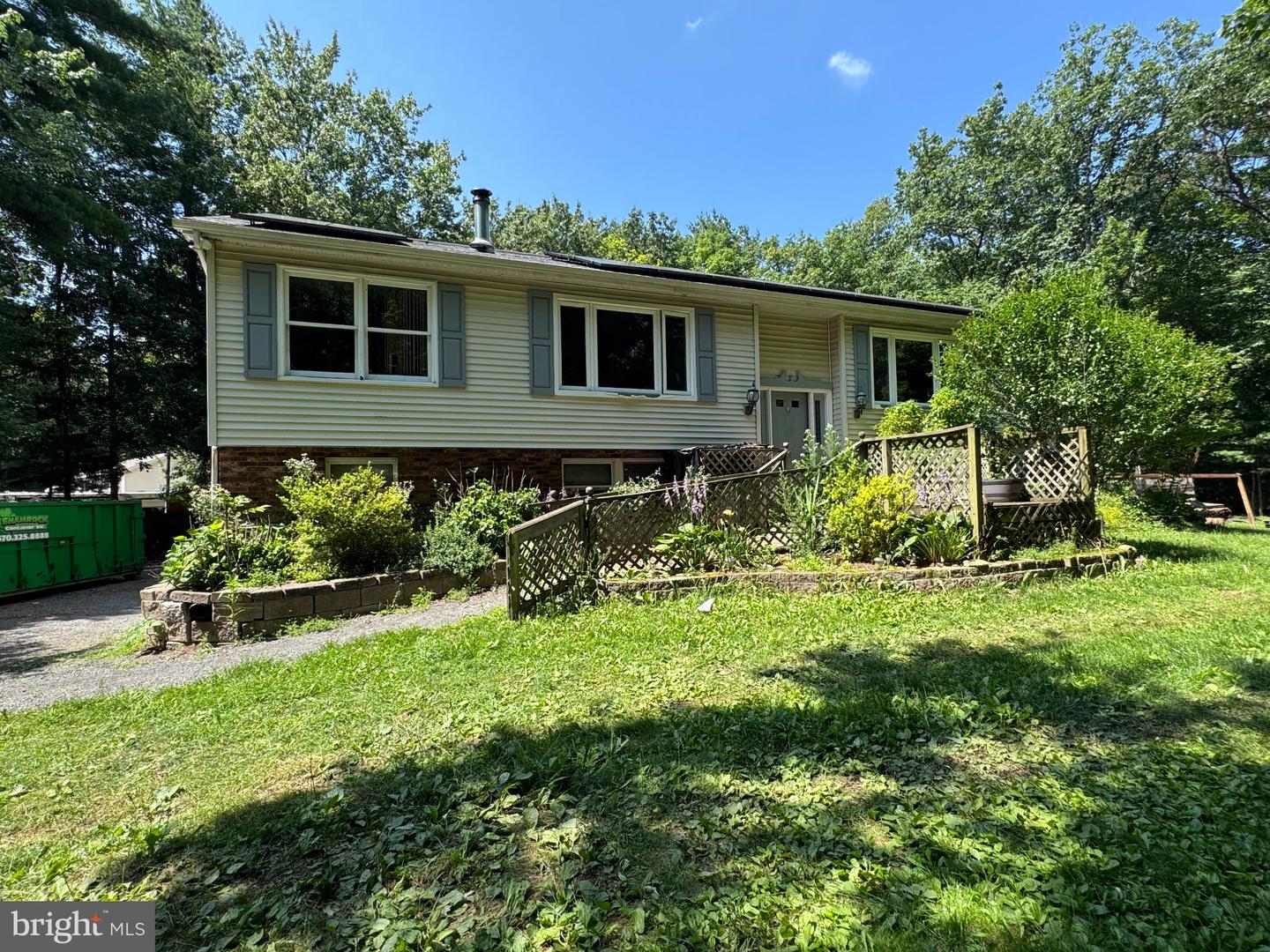 629 Carney Rd Property Photo 2