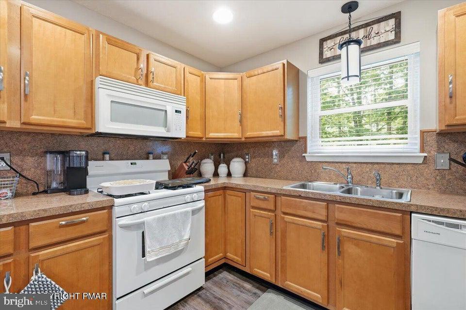 3106 Briarwood Dr Property Photo 8