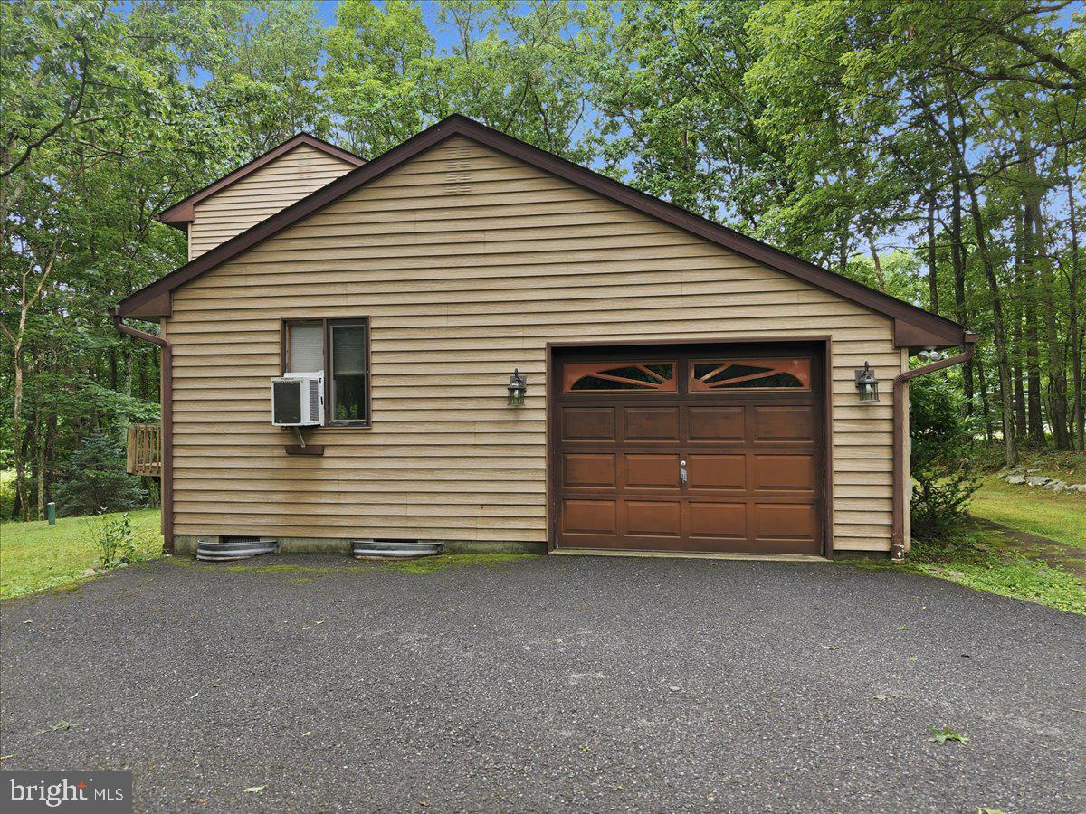 408 Longview Dr Property Photo 7