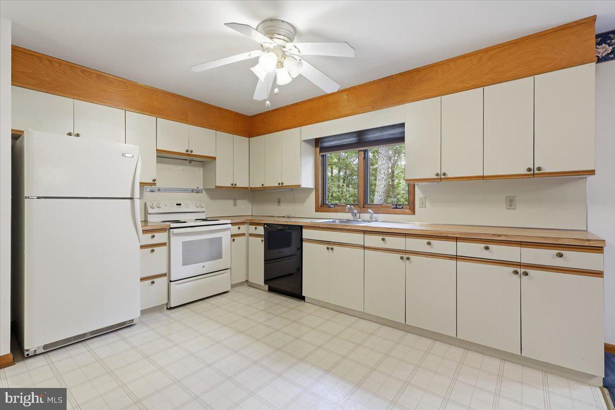 408 Longview Dr Property Photo 24