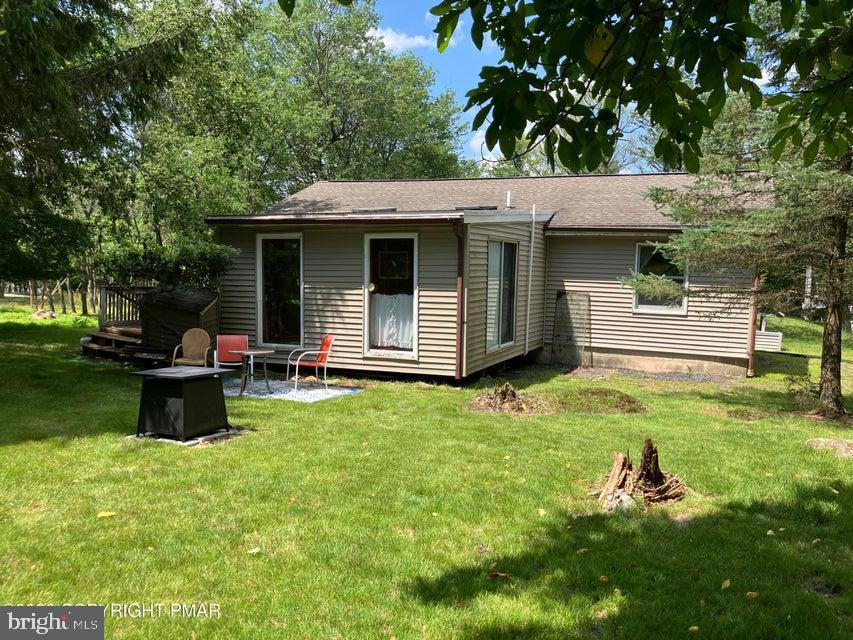 338 Mountain Rd Property Photo 2