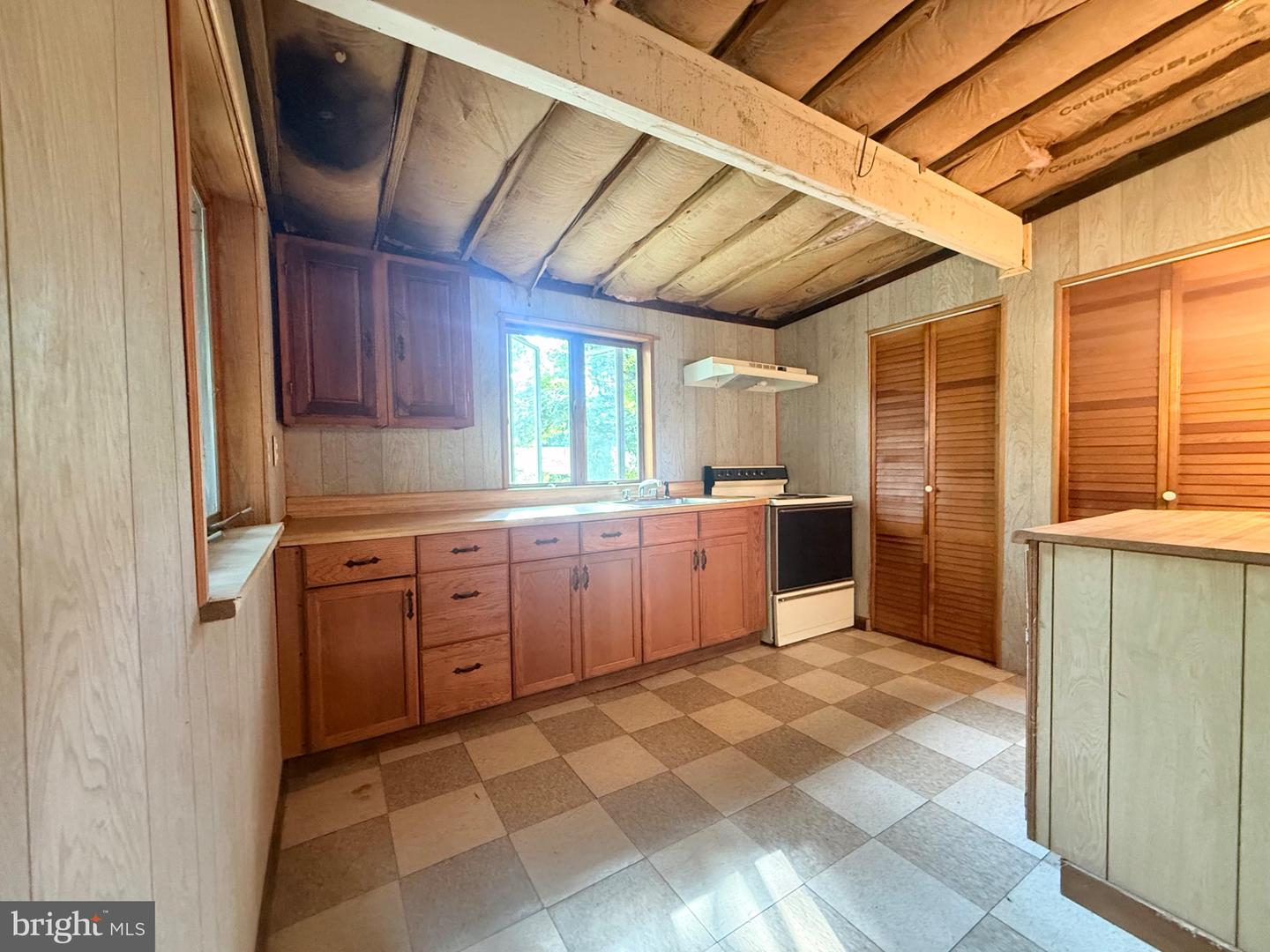 1222 Valley Dr Property Photo 8