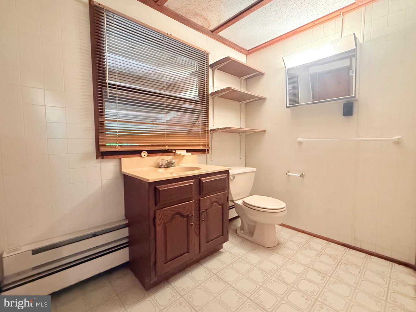 1222 Valley Dr Property Photo 12