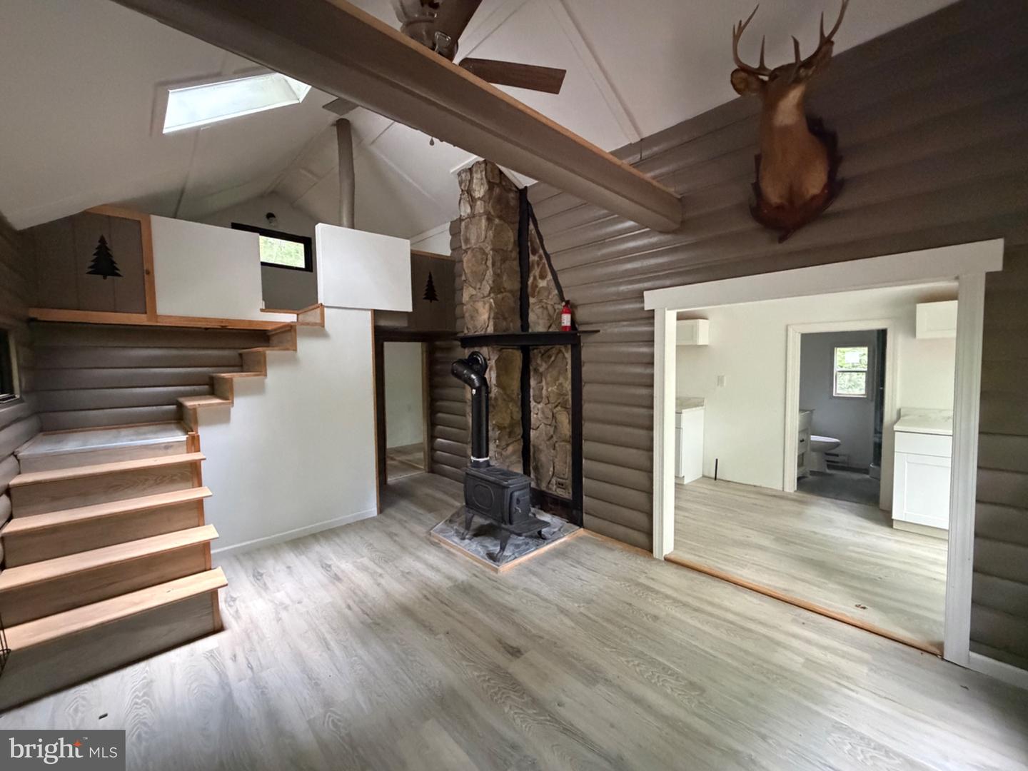 122 Hikers Trl Property Photo 5