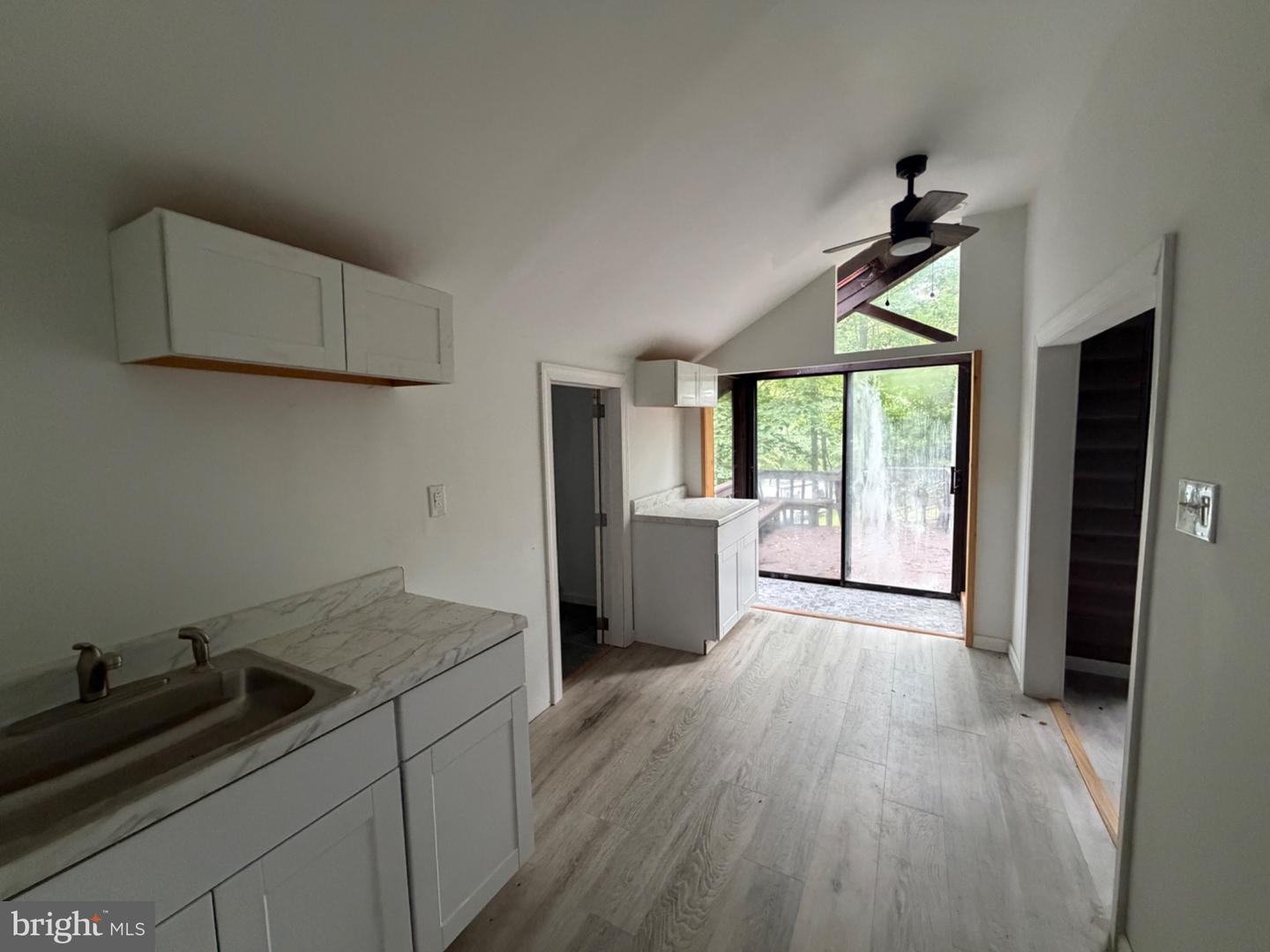 122 Hikers Trl Property Photo 6