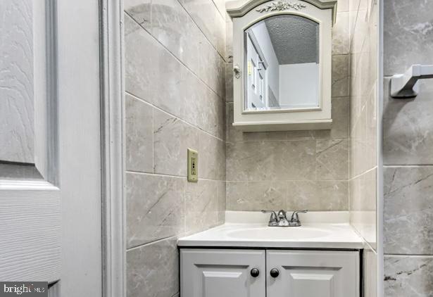2396 Winding Way Property Photo 16