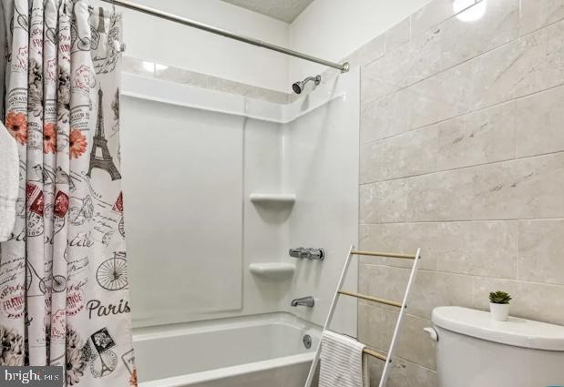 2396 Winding Way Property Photo 17