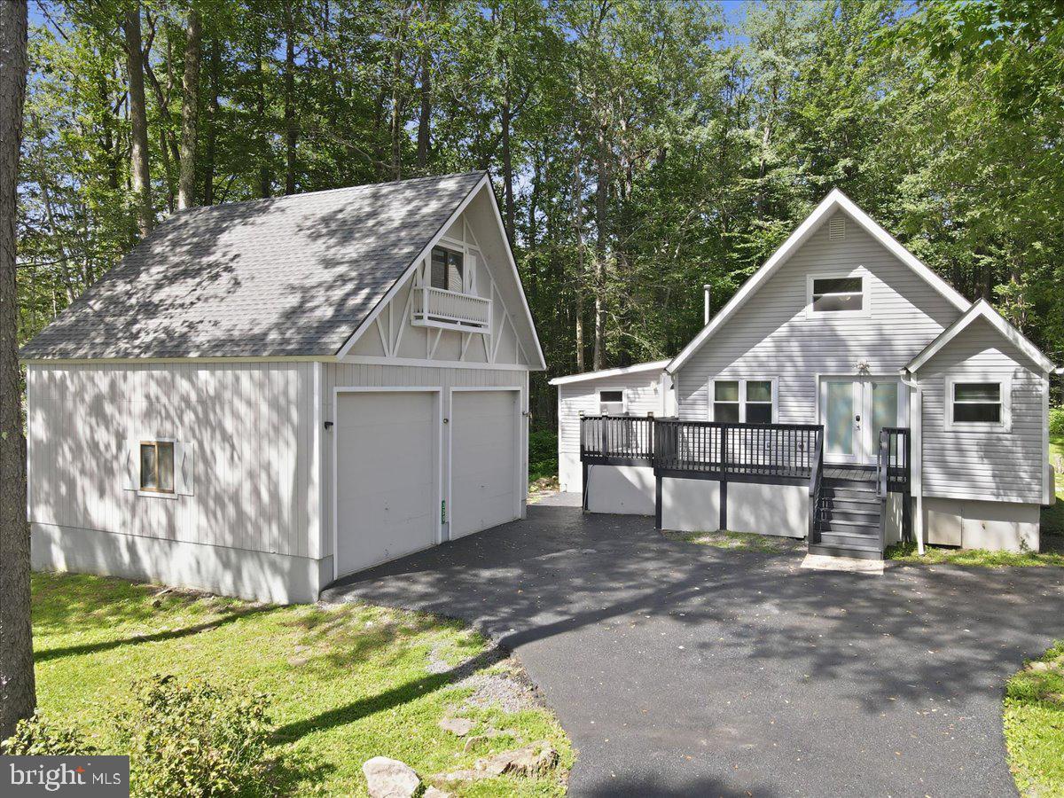 320 Lamont Way Property Photo 1