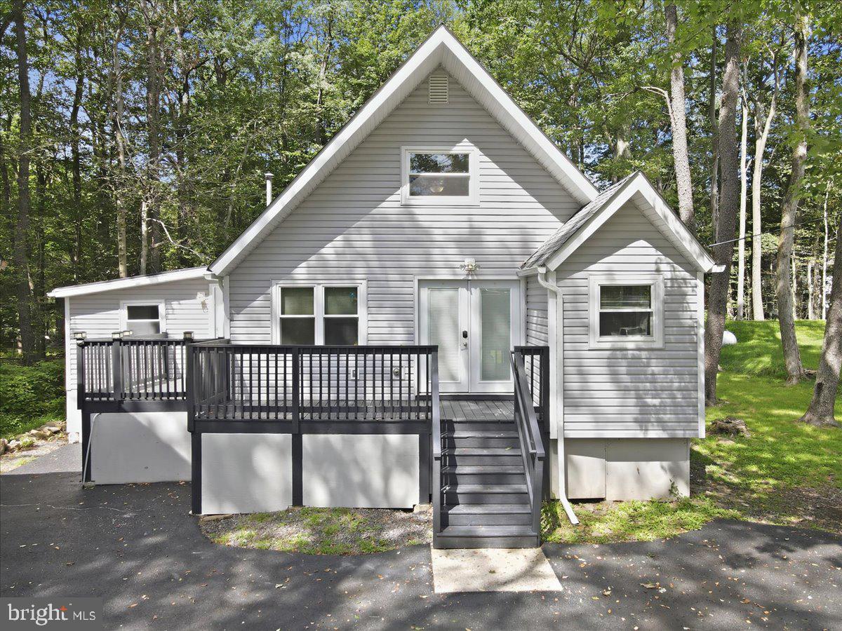 320 Lamont Way Property Photo 2