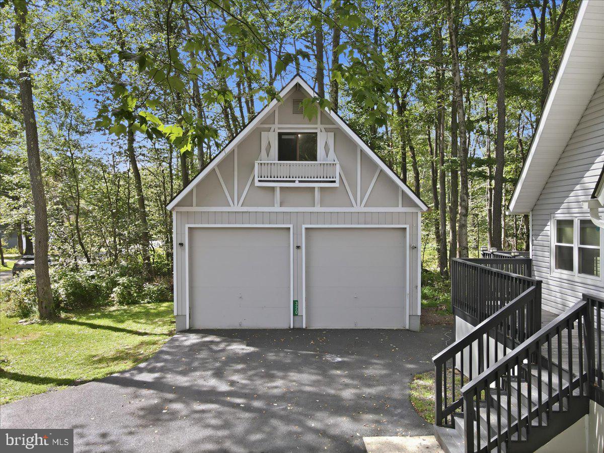 320 Lamont Way Property Photo 30