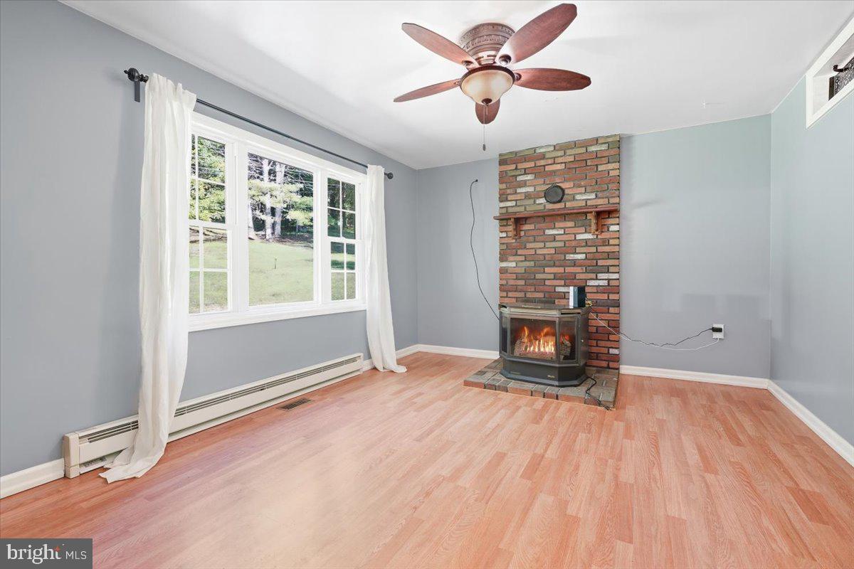 507 Starlite Ct Property Photo 3