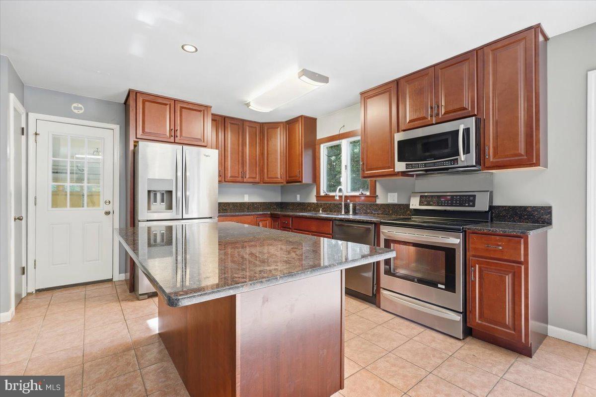 507 Starlite Ct Property Photo 9