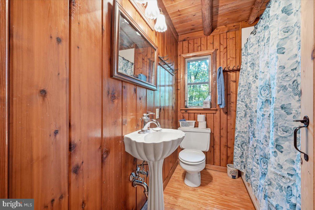 130 Rose Ln Property Photo 50