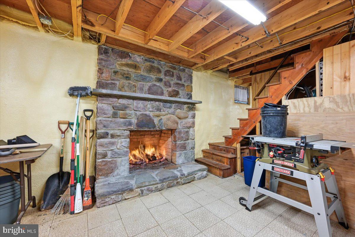 130 Rose Ln Property Photo 60