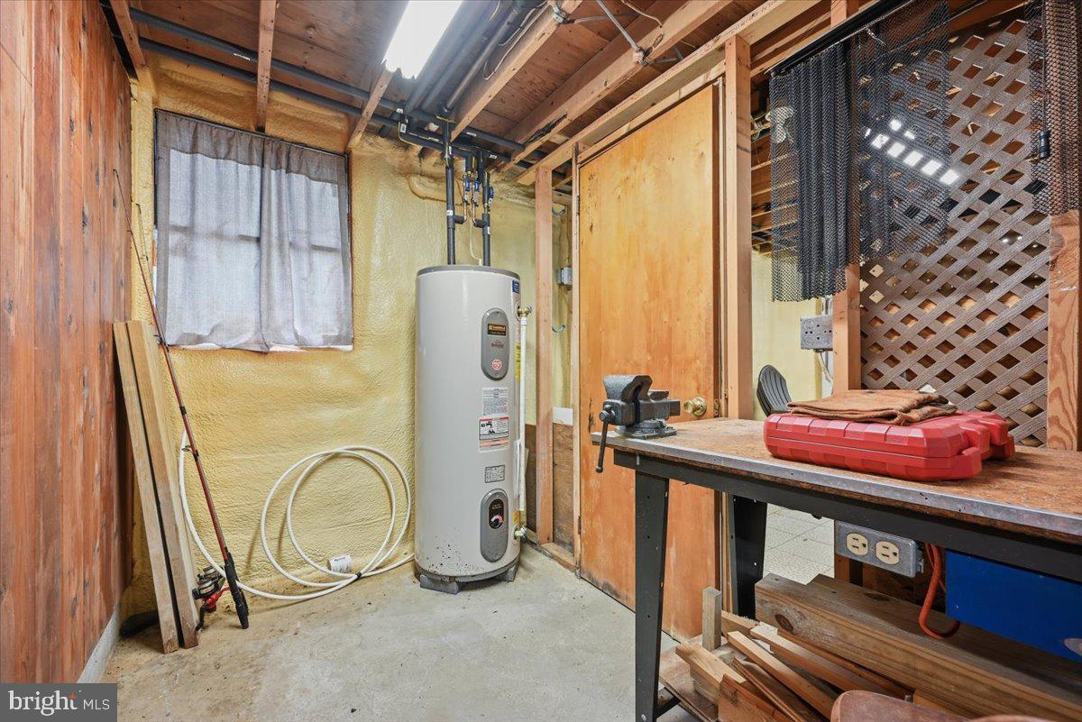 130 Rose Ln Property Photo 61