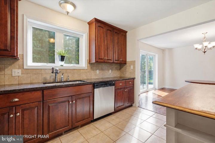 302 Lees Run Cir Property Photo 21