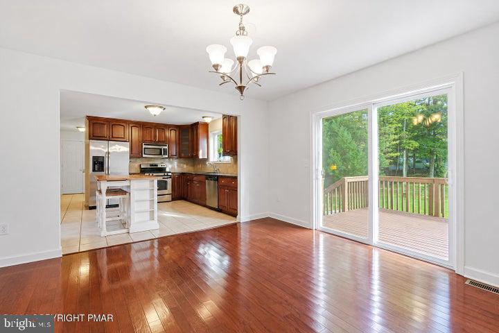 302 Lees Run Cir Property Photo 25
