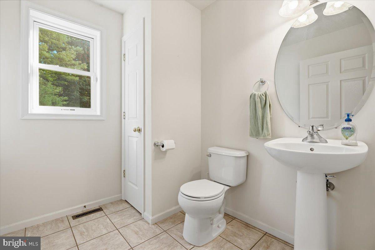 302 Lees Run Cir Property Photo 29