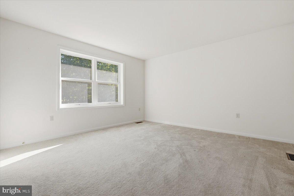 302 Lees Run Cir Property Photo 45