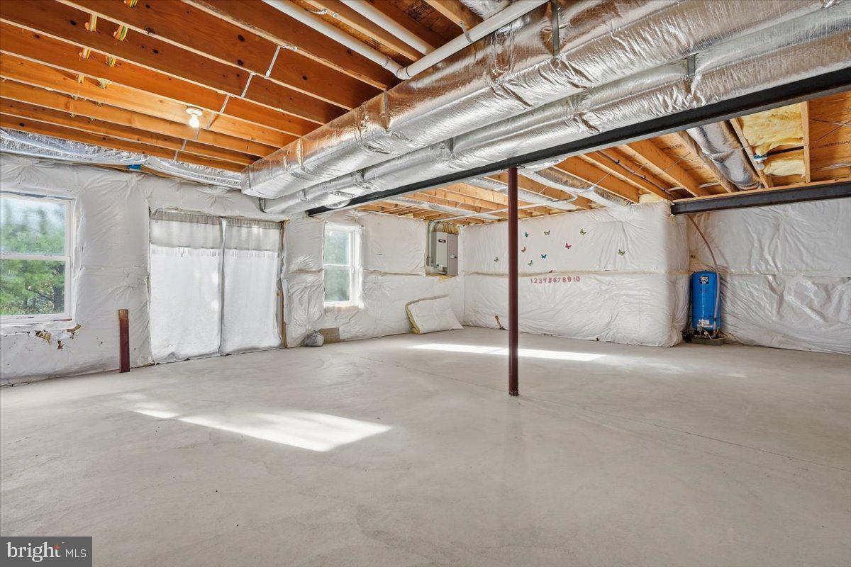 302 Lees Run Cir Property Photo 51