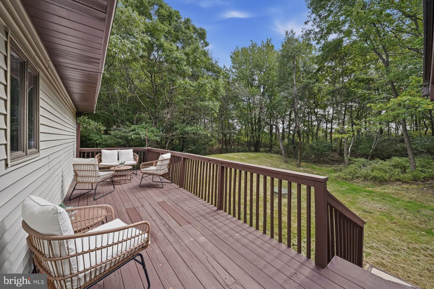 1298 Glade Dr S Property Photo 5