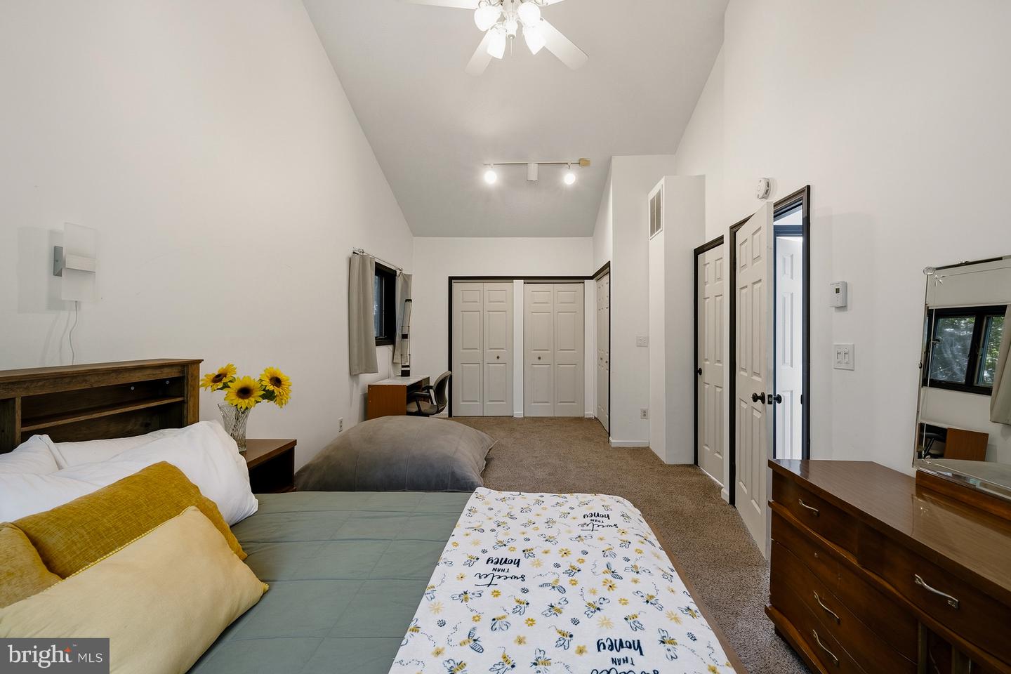 1298 Glade Dr S Property Photo 23