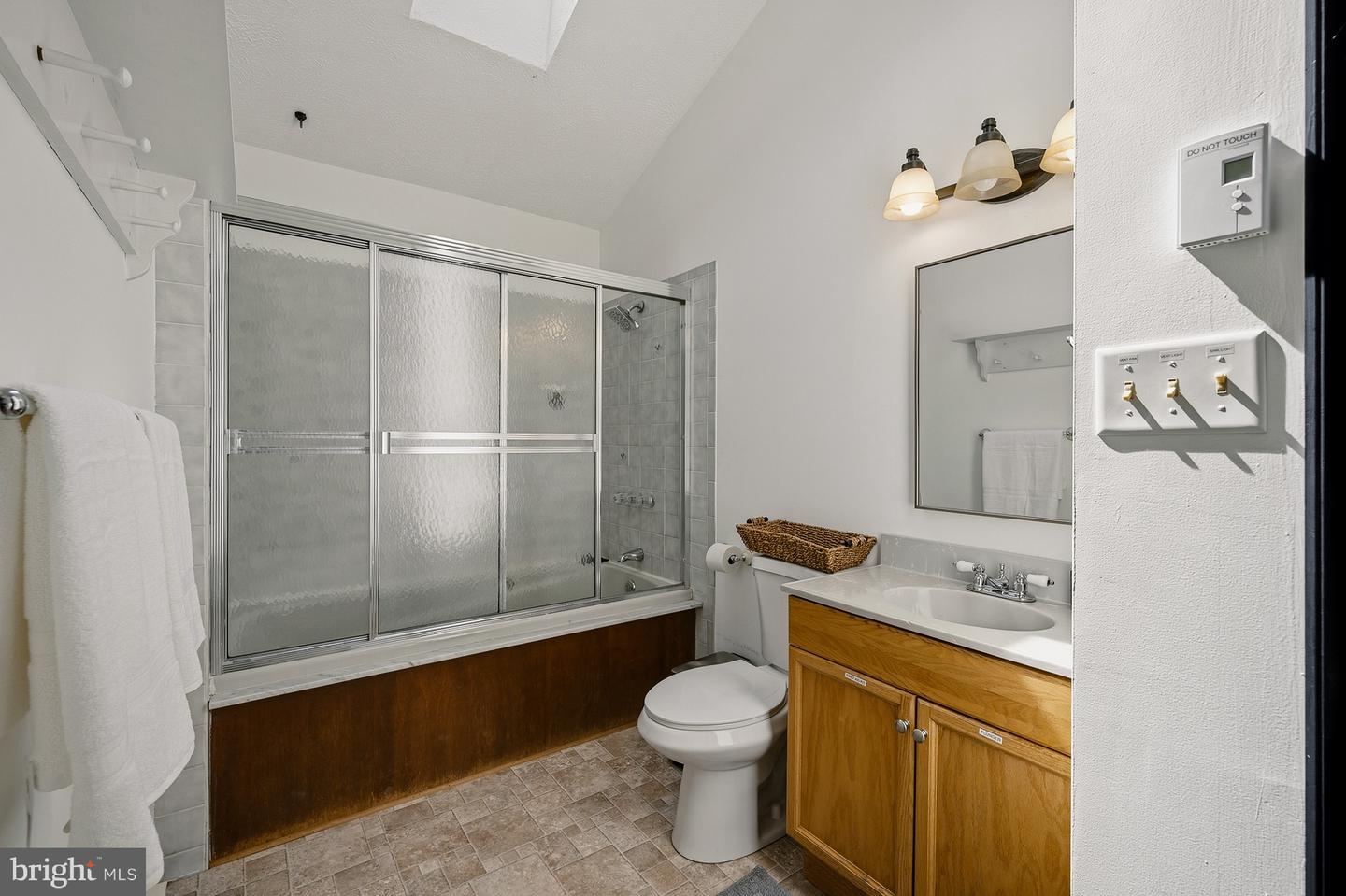 1298 Glade Dr S Property Photo 24