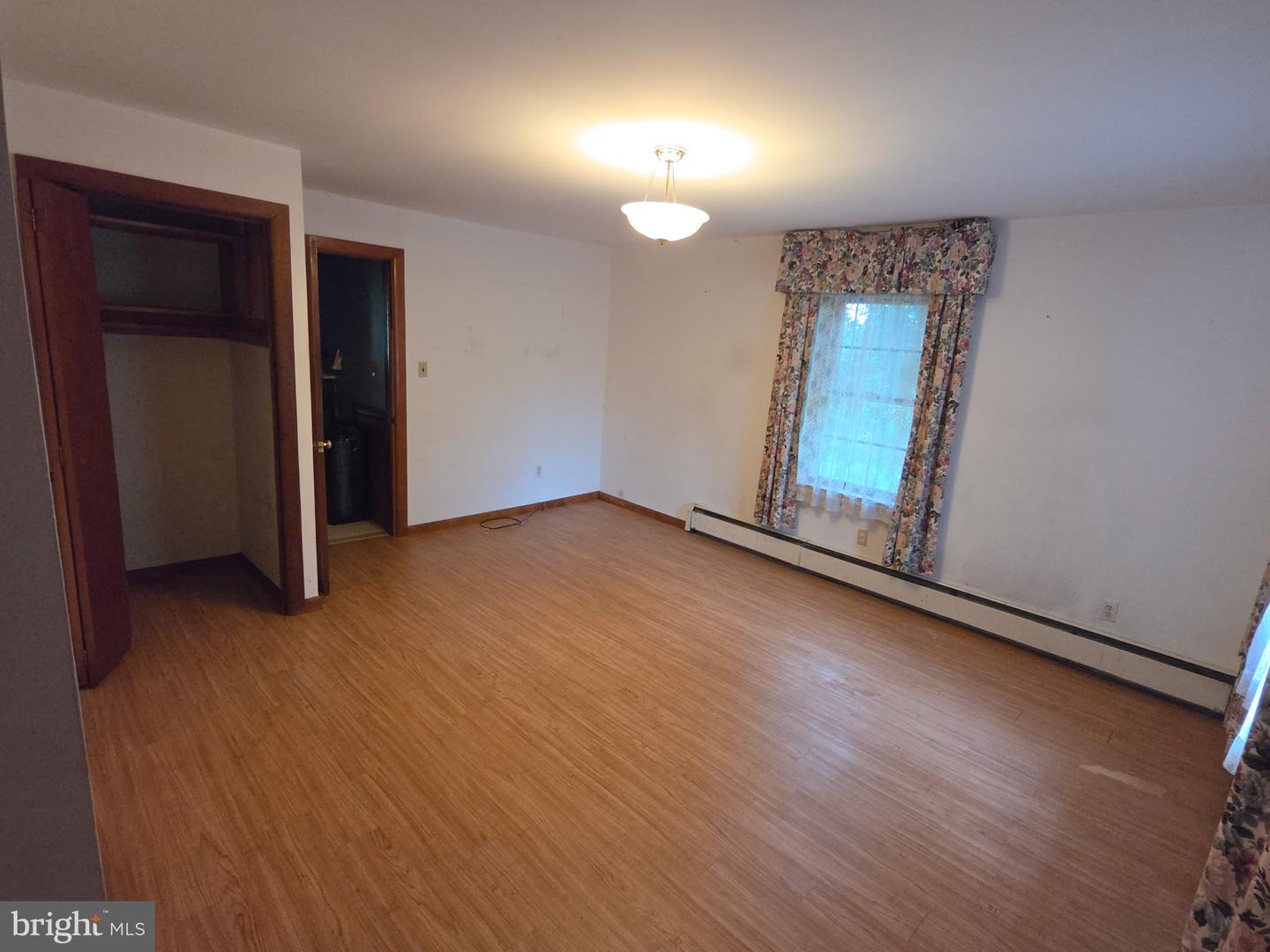 2115 W Main St Property Photo 11