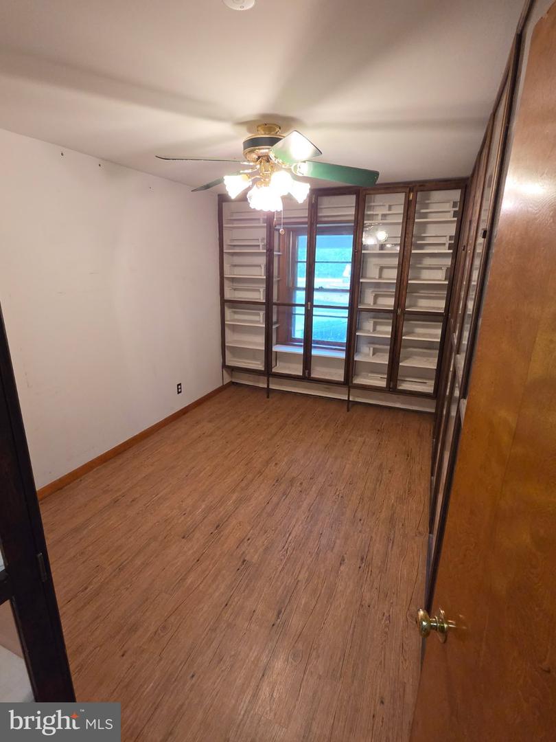 2115 W Main St Property Photo 14