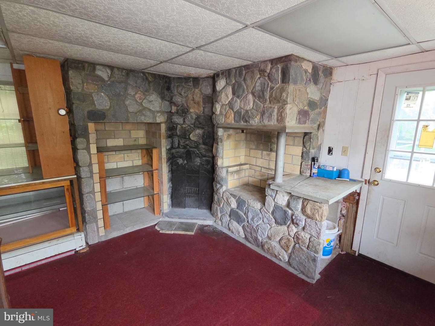 2115 W Main St Property Photo 18