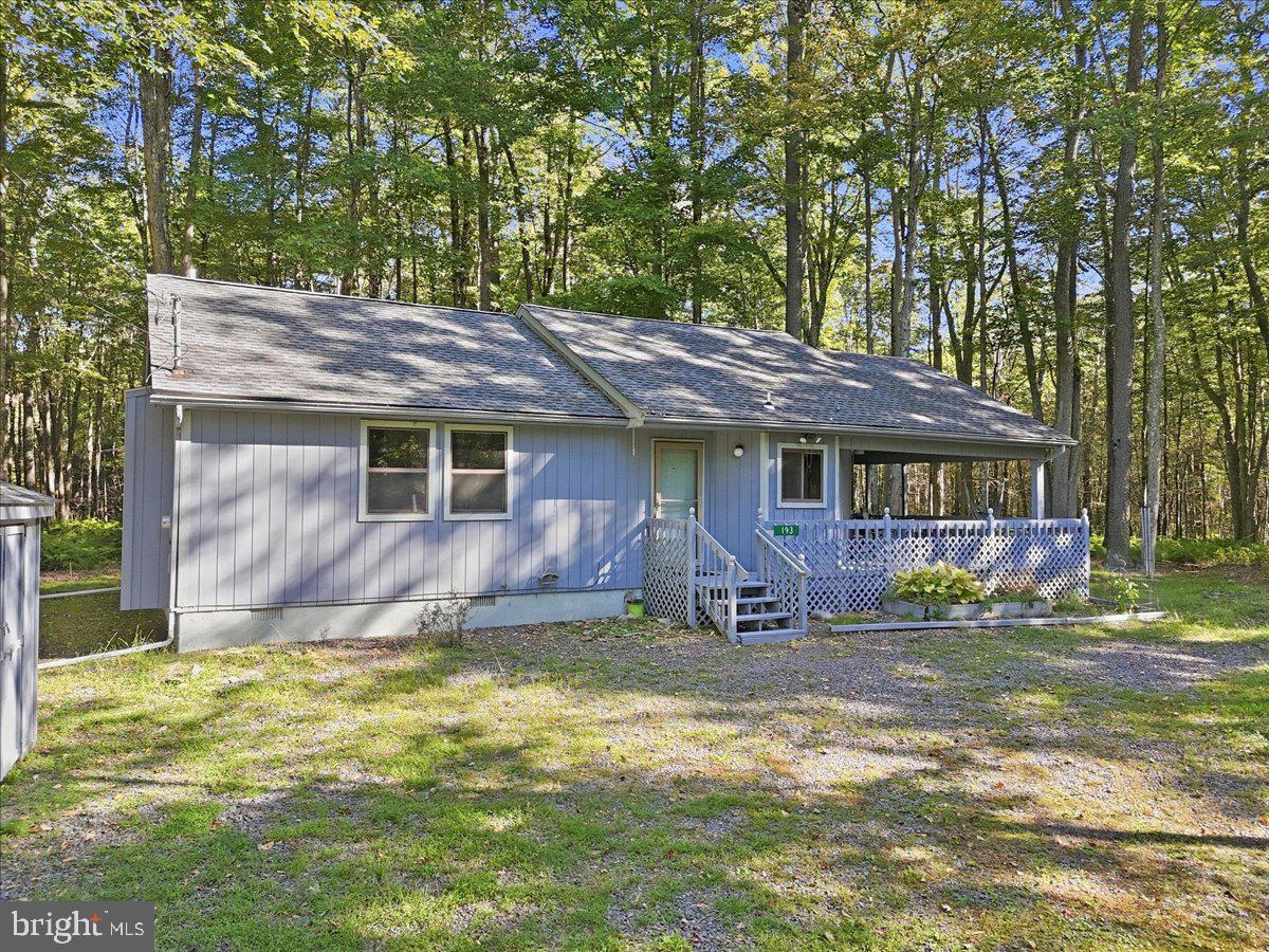193 Minisink Dr Property Photo 4