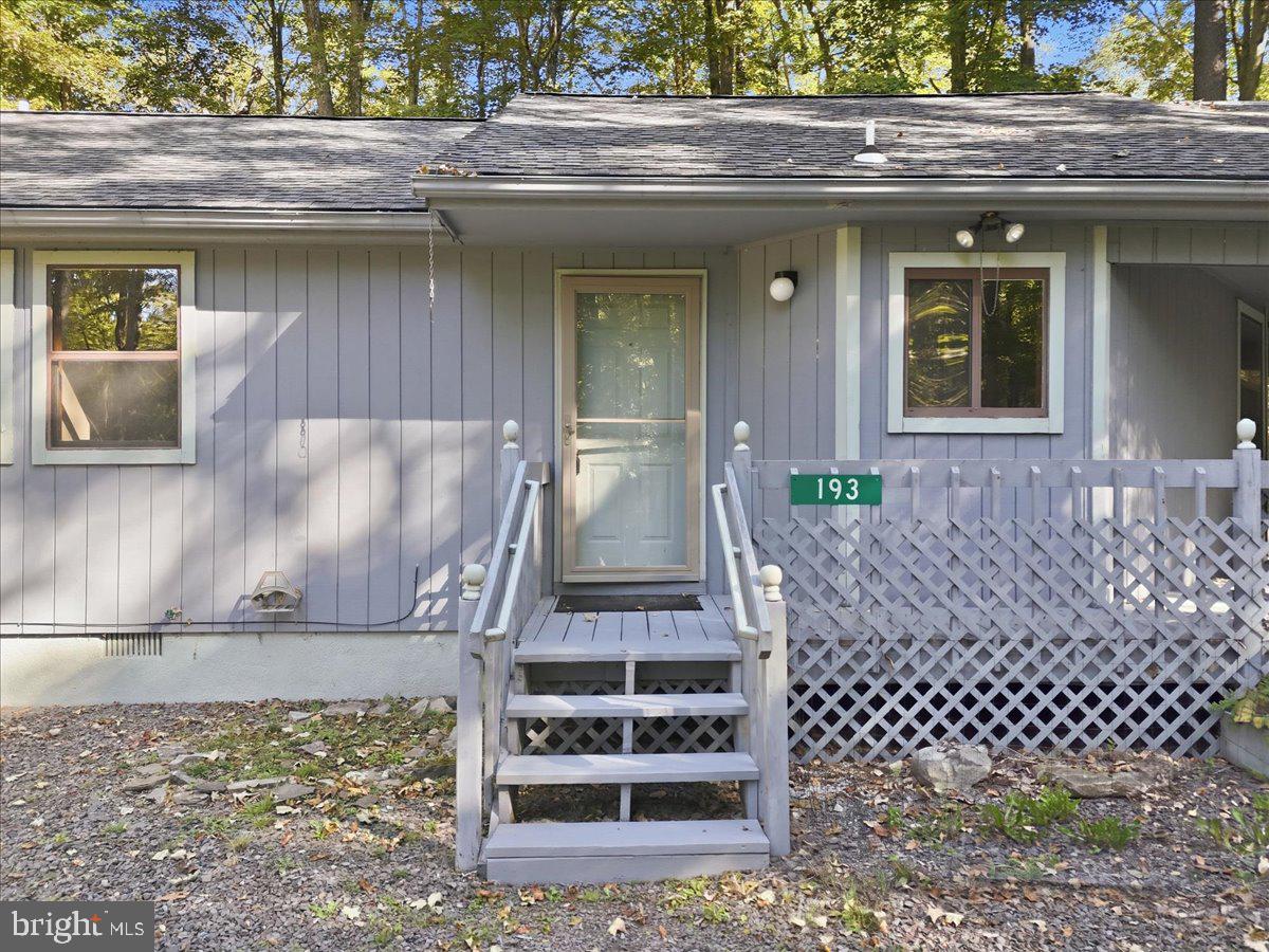 193 Minisink Dr Property Photo 8