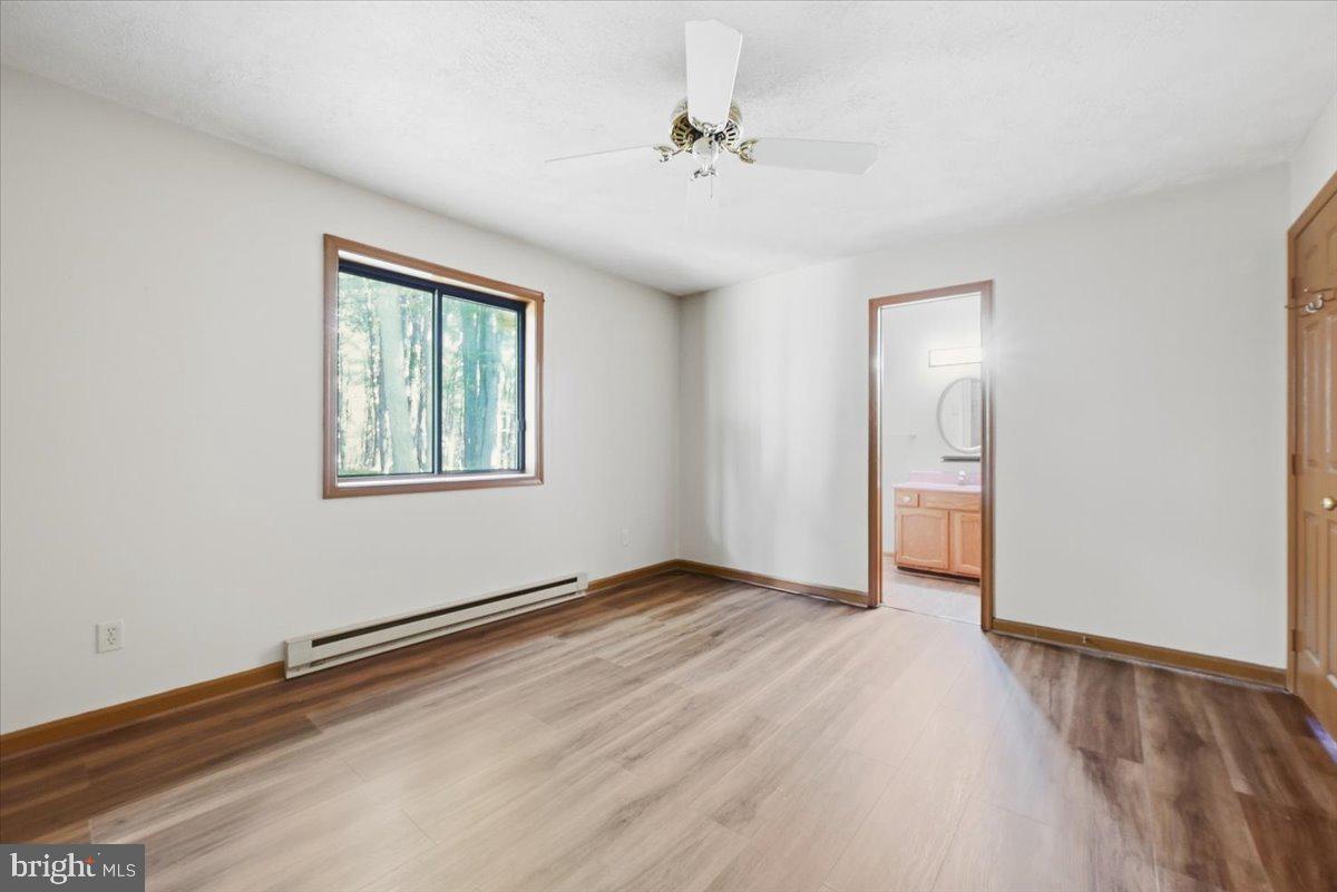 193 Minisink Dr Property Photo 31