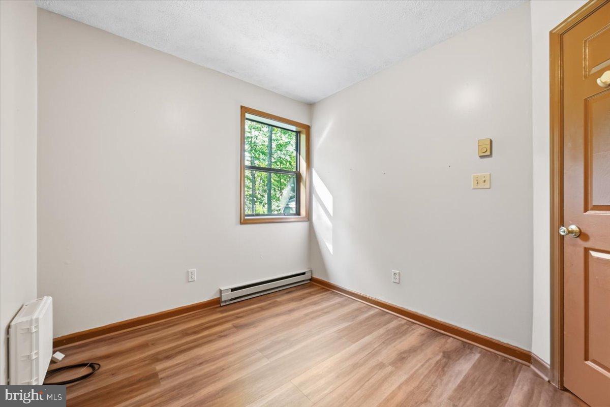 193 Minisink Dr Property Photo 36