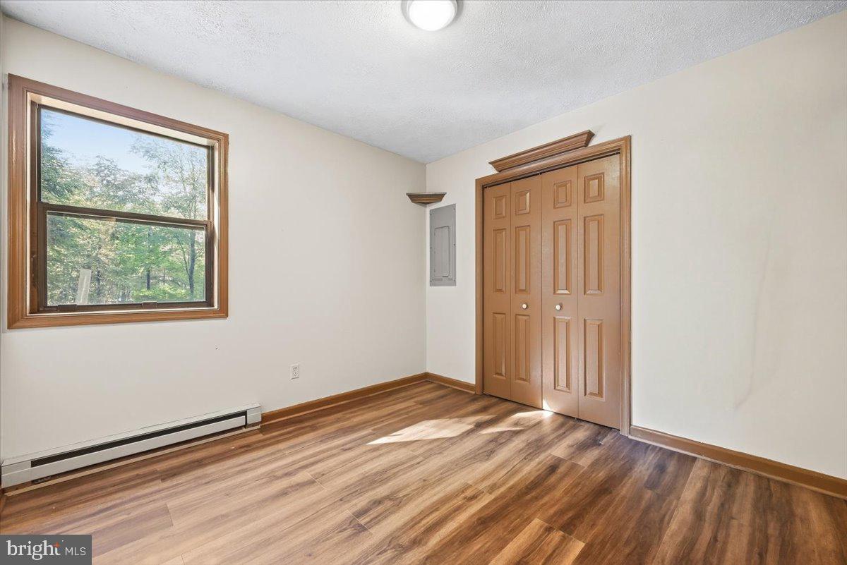 193 Minisink Dr Property Photo 38
