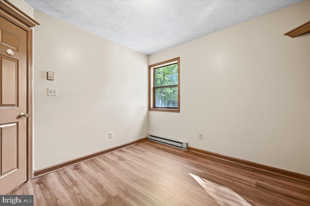 193 Minisink Dr Property Photo 39