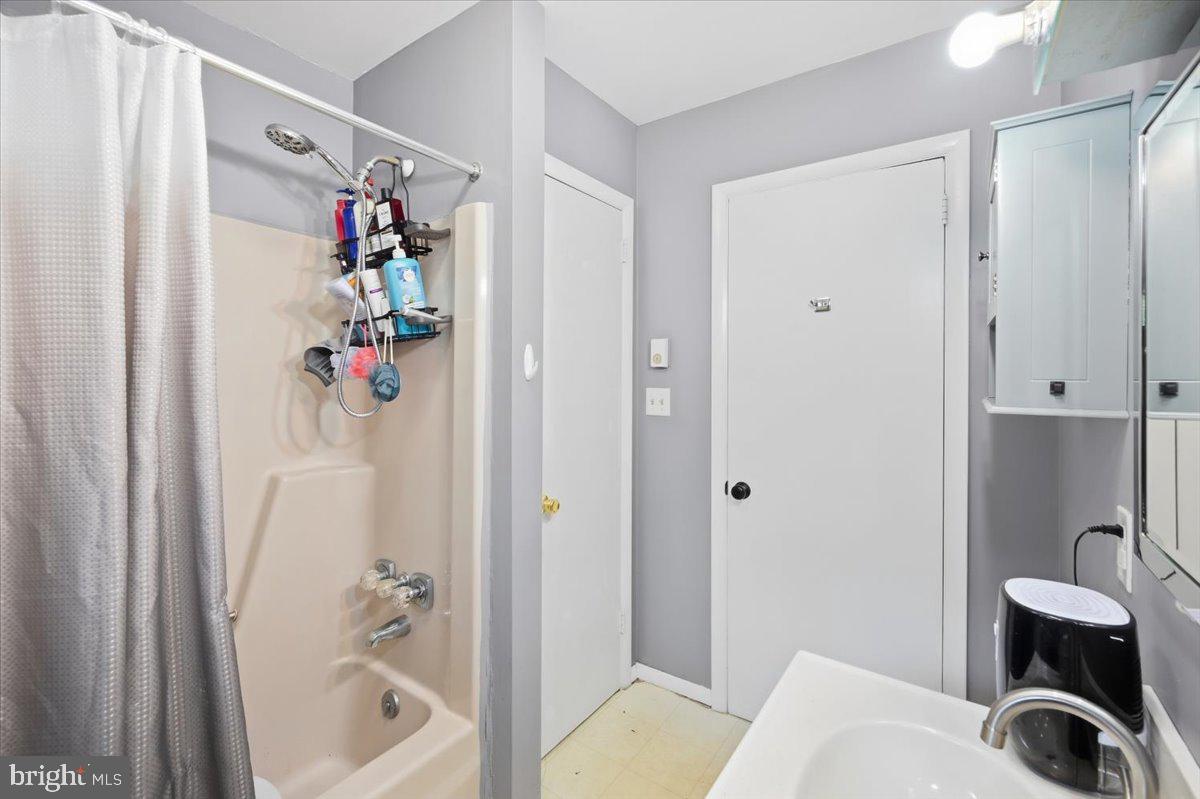 593 Country Place Dr Property Photo 43