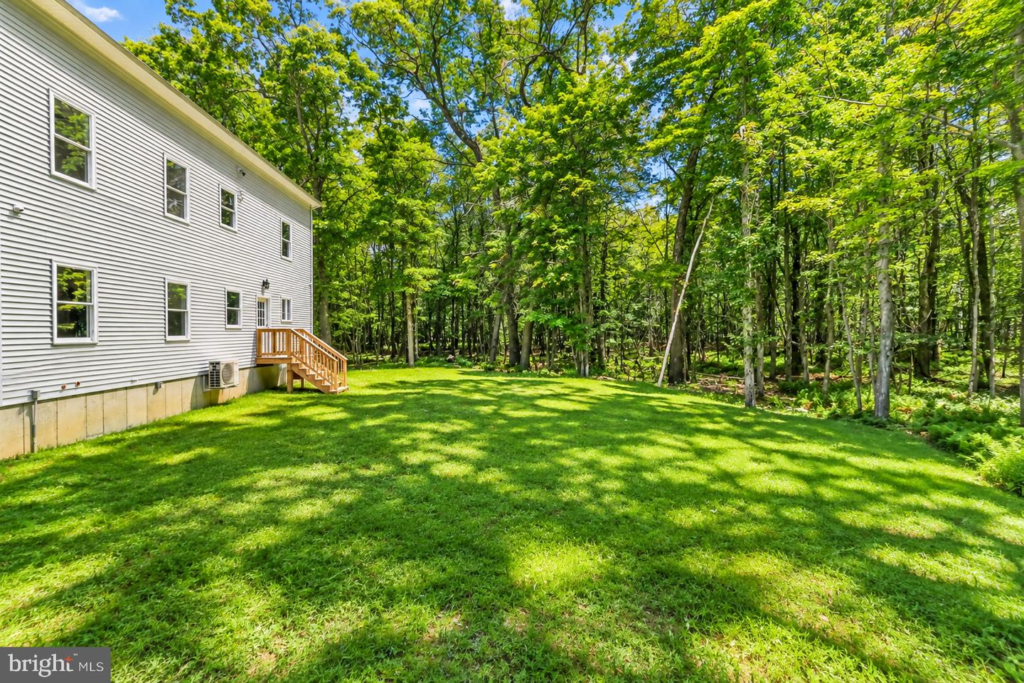 115 Deer Path Ln Property Photo 3
