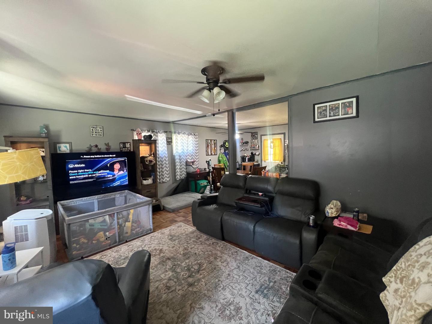 5 Oak St Property Photo 2